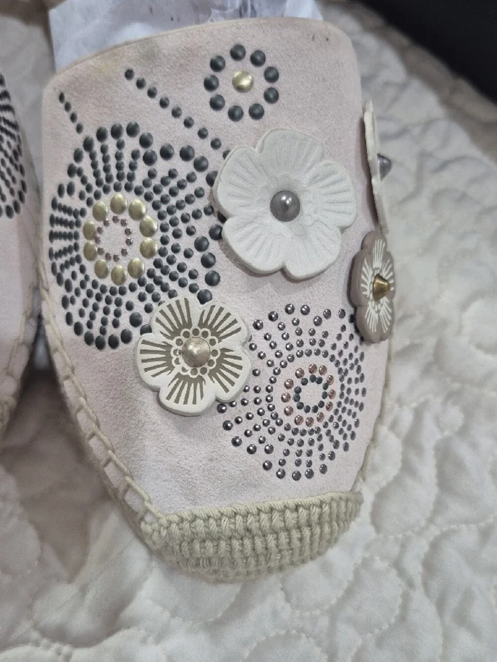 COACH Blush Floral Studded Espadrille Sandals Size 6B